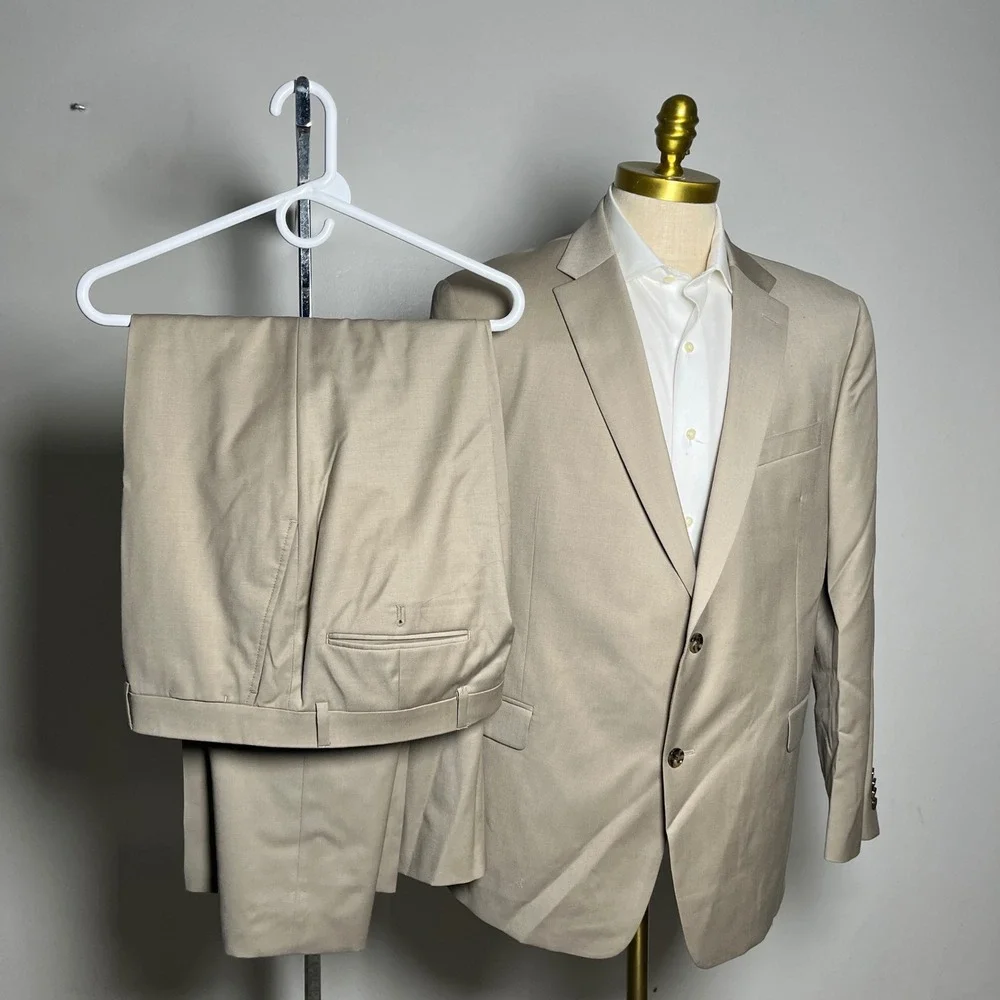 Tommy Hilfiger Suit Mens 44R 39W Tan Solid Notch Lapel Two-Button Modern